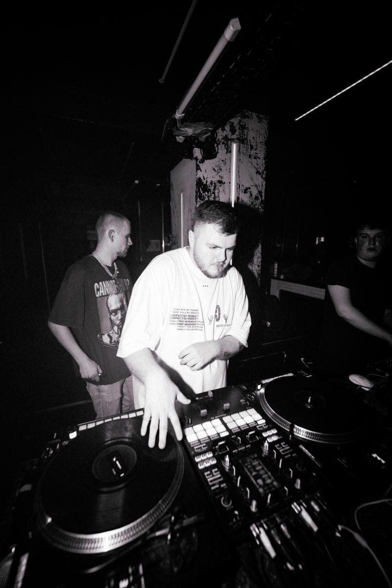DJ Sloth Foto