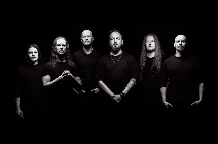 Bloodred Hourglass Bandfoto